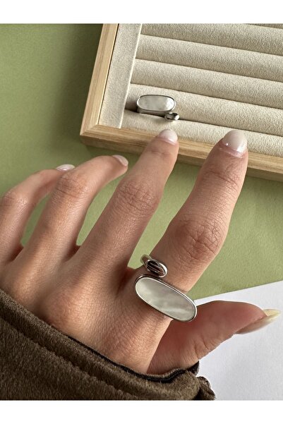ringbox Gümüş Renkli Sedefli Oval Kesim Yüzük