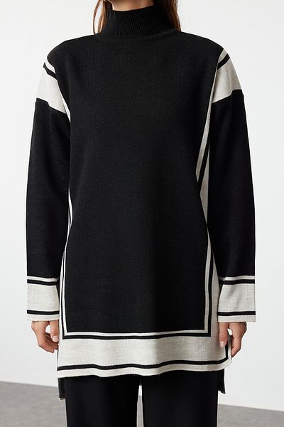 Trendyol Modest Pulover de tricotaje cu dungi negre TCTAW22AK0163