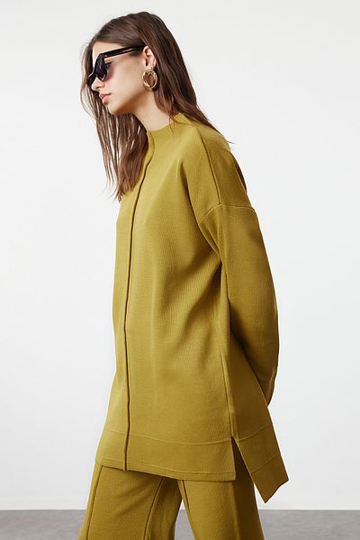 Trendyol Modest طقم ملابس تريكو باللون الأخضر الزيتي - تفاصيل الخياطة TCTAW25US00013