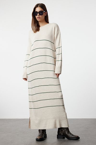 Trendyol Modest Πέτρινο πράσινο ριγέ μακρύ πλεκτό φόρεμα TCTAW25EB00004