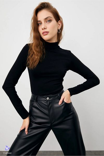 Housess Дамско боди с блуза с детайли на пръстите