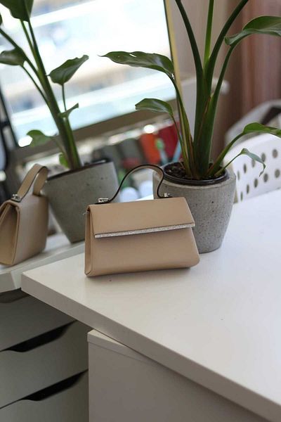 Moom Bag Γυναικείο βραδινό φόρεμα τσάντα ώμου με λεπτομέρεια γυμνής σατέν πέτρας