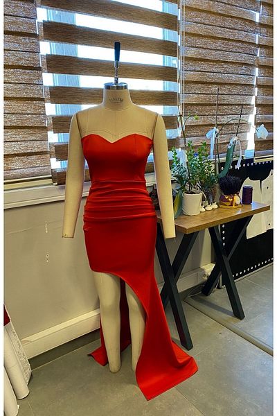 Secret Passion Lingerie Κόκκινο Χρώμα Stpalez γιακάς Κοιλιά Διπλωμένο Λεπτομερές ελαστικό ύφασμα με σκίσιμο μακρύ φόρεμα 696