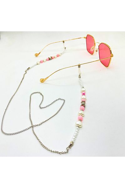 AR Chain Glasses with Heart Accessory Detail