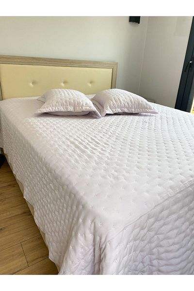 sutra Double Vintage Bedspread - Straight Sided
