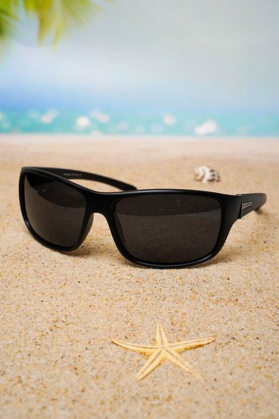 Di Caprio Matte Black Men's Curved Polarized Glass Sunglasses
