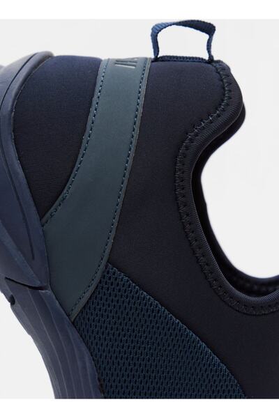 Dash Textured Slip-On Lightweight Walking Shoes