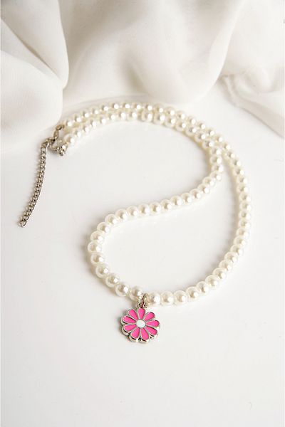 EUROMODA Pearl Necklace and Daisy Earring Set - Designed