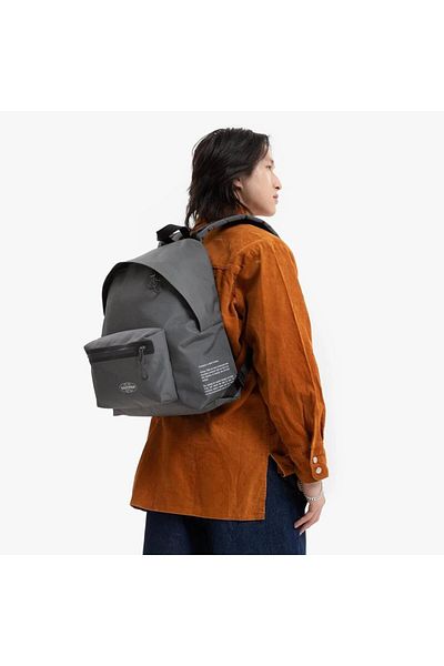 Eastpak حقيبة ظهر مبطنة باللون الرمادي العاصف - EK 0006203 E71