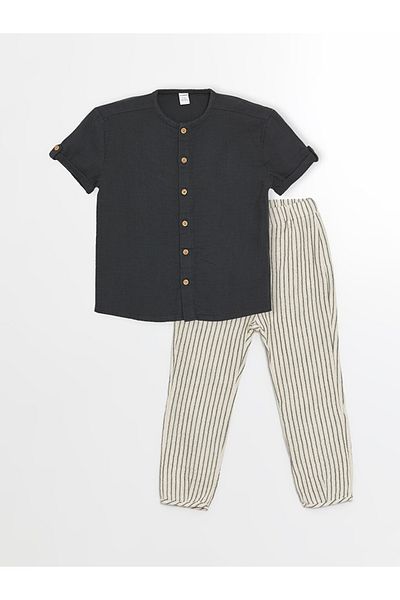 LC Waikiki LCW Baby - Crew Neck Short Sleeve Baby Boy Shirt and Pants Set of 2