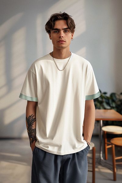 Trendyol Collection Бавовняна футболка з вишивкою великого розміру з екрю Surdurable TMNSS24TS00176