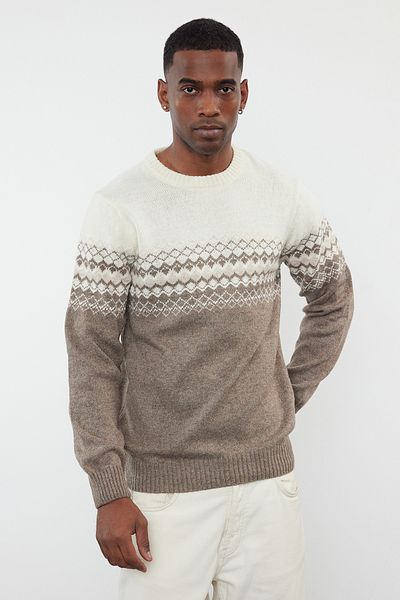 Trendyol Collection Nerz Slim Woolen Rundhalsausschnitt Ethno-Strickpullover TMNAW21KZ0738