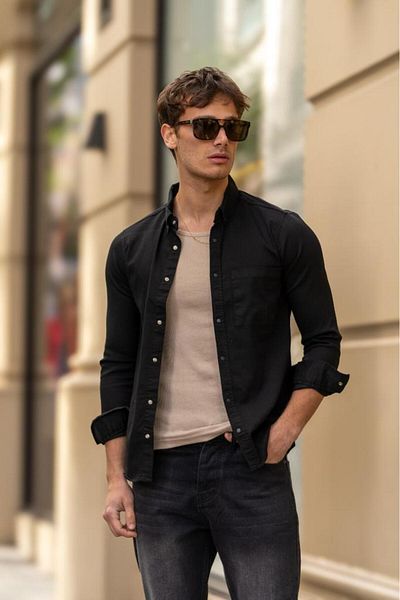 Decas Черна риза Slim Fit с джоб и копчета