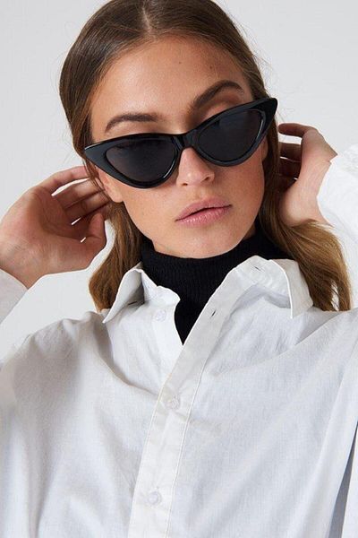 Mathilda Aksesuar Black Cat Eye Women's Sunglasses - Framed Design
