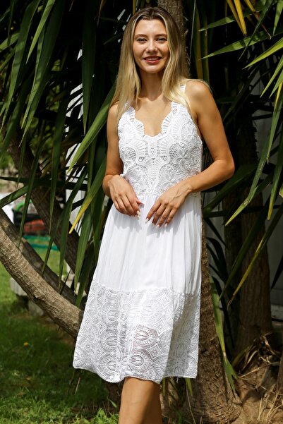 Chiccy İtalyan Beyaz Askılı Dantelli Fistolu Dokuma Casual Elbise