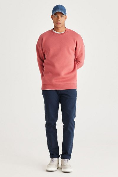 AC&Co / Altınyıldız Classics Korallenrotes Oversize-Sweatshirt aus locker geschnittener 3-fädiger Baumwolle mit Rundhalsausschnitt und Fleece-Innenseite