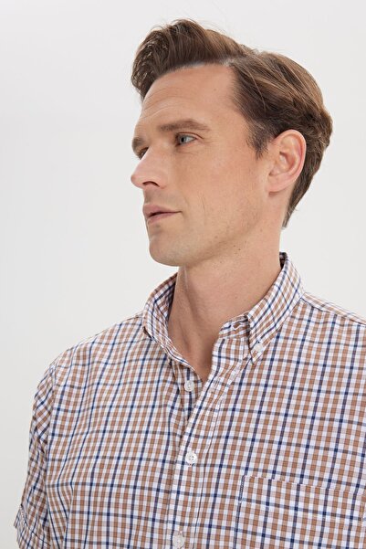 AC&Co / Altınyıldız Classics White-Coffee Men's Cotton Shirt - Comfort Fit, Button Collar, Short Sleeve, Checkered Design