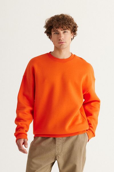 AC&Co / Altınyıldız Classics Men's Orange Oversize Loose Cut 3 Thread Crew Neck Cotton Sweatshirt with Fleece Inside