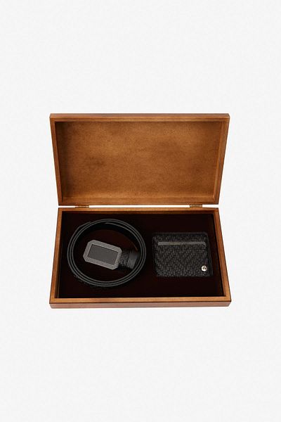 ALTINYILDIZ CLASSICS Schwarzer spezieller Holzgürtel für Herren mit Geschenkbox – Kartenhalter-Zubehörset, Bräutigam-Paket