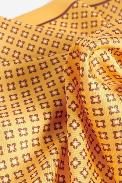 ALTINYILDIZ CLASSICS Men's Yellow Patterned Handkerchief