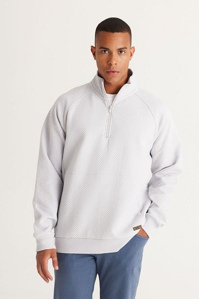 AC&Co / Altınyıldız Classics Hellgraues, locker sitzendes Herren-Sweatshirt mit Stehkragen und Bato-Kragen aus 3-fädig gemustertem Fleece