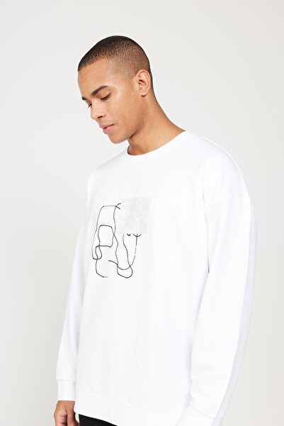 AC&Co / Altınyıldız Classics Erkek Beyaz Oversize Bol Kesim Bisiklet Yaka Baskılı Rahat Sweatshirt