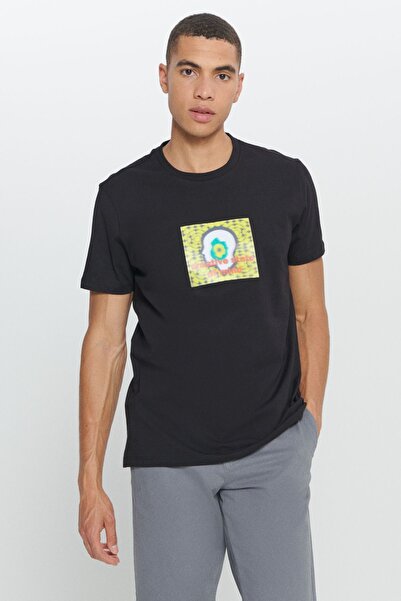 AC&Co / Altınyıldız Classics Pánské černé tričko Standard Fit Regular Fit 100% bavlna Design s potiskem a výstřihem