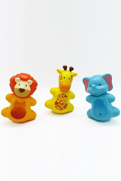 Flipper Giraffe Figured Automatic Toothbrush with Lid Hygienic Storage Container Set of 3 - Elephant / Lion