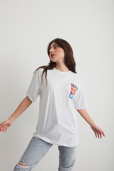 Mad&Calf Γυναικείο μπλουζάκι με στάμπα σε λευκό ταξίδι