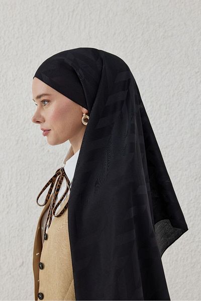 VALORSCARF شال جاكار أسود منقوش بنقشة مربعات