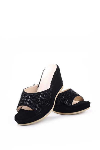 Papuçsepeti Shoe Basket 3926 - 8 Cm Wedge Heel and Stone DeTailed Women's Slippers