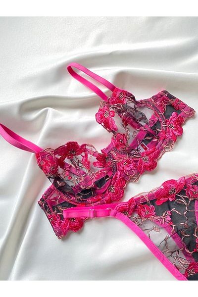 ARONA Sirius Lingerie Arona Fuchsia Black Floral Embroidery Embroidered Lace Underwire Thong Bralette Set