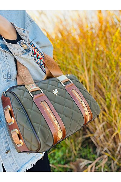 Çanta Trend Голяма цилиндрична чанта с капитонирана подплата за ръка и рамо