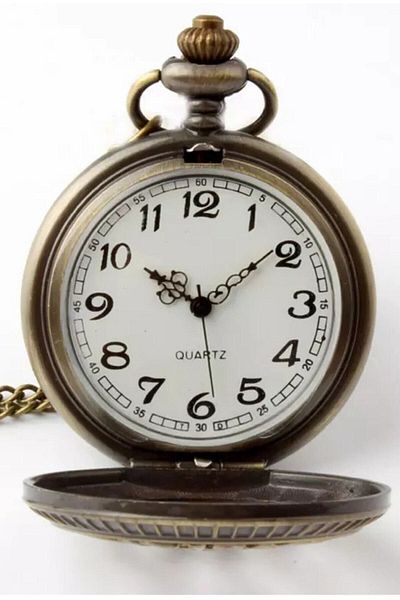 Gyeon Quartz Chain Pocket Watch with Vintage Numbers