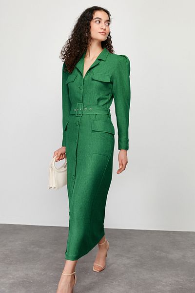 Trendyol Modest Khakifarbenes, gewebtes Hemdblusenkleid in Leinenoptik mit Gürtel TCTSS24EB00017
