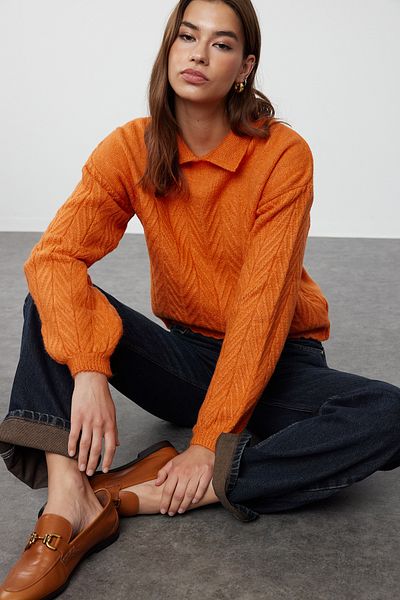 Trendyol Collection Oranžová Wide Fit mikina s měkkým texturovaným vlasem a pletenou pleteninou TWOAW22KZ1620