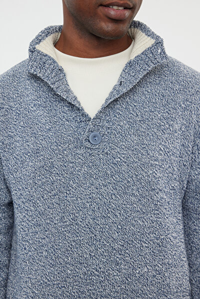 Trendyol Collection Indigo ležérní tenký vlněný rolák z roztaveného úpletu svetr Tmnaw21Kz0394