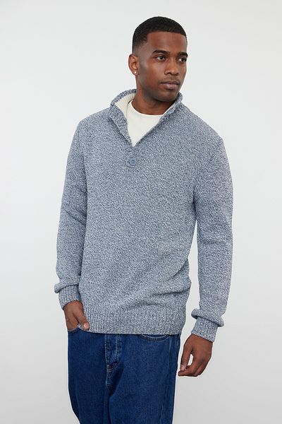 Trendyol Collection Indigofarbener, lässiger, schmaler Wollpullover mit halbem Rollkragen, Crushed-Strickpullover TMNAW21KZ0394