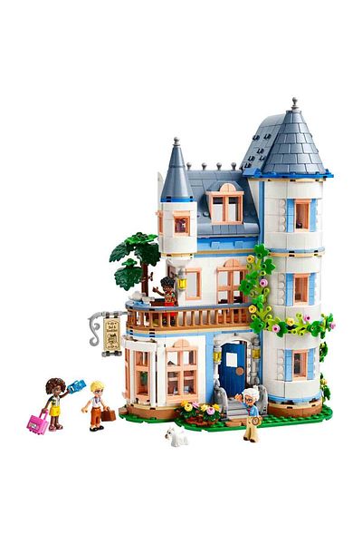 LEGO Friend's Castle Pension 42638 - Creative Toy Construction for Ages 12 and Up