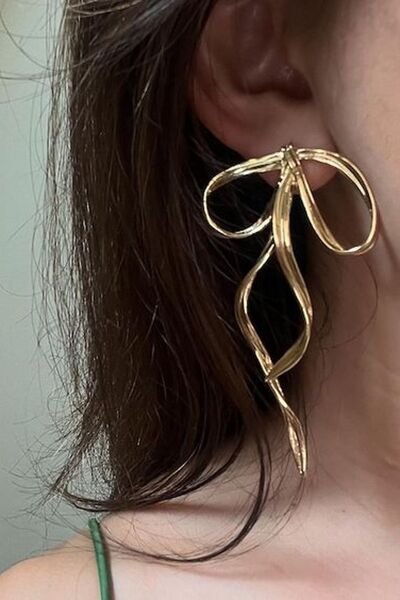 C&E Design Kadın Gold Büyük Fiyonk Küpe 8.5 cm