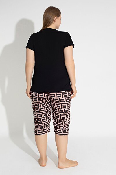 MyBen Black Color Geometric Printed Short Sleeve Relaxed Cut Large Size Capri Pajama Set 30001