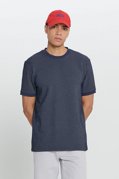 AC&Co / Altınyıldız Classics Pánské tričko v námořnické modré Comfort Fit uvolněného střihu z bavlny s pruhovaným výstřihem