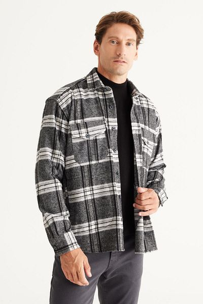 AC&Co / Altınyıldız Classics Herren-Winterhemdjacke mit Karomuster, übergroß, lockerer Schnitt, Knopfkragen, Schwarz-Grau