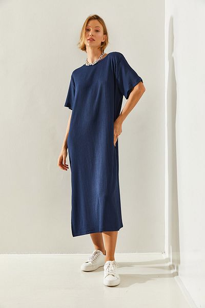 Bianco Lucci Damenkleid, Minigröße Crinkle 164, kurze Ärmel und Schlitzdetail60251424