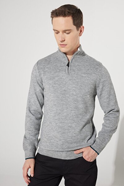 ALTINYILDIZ CLASSICS سترة رجالية منسوجة ذات قصة عادية ذات قصة عادية باللون ال...