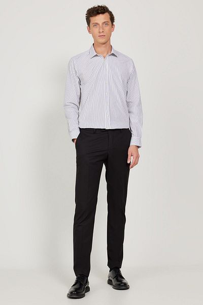 AC&Co / Altınyıldız Classics Men's White-Anthracite Slim Fit Narrow Cut Classic Collar Cotton Striped Shirt