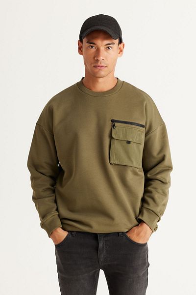 AC&Co / Altınyıldız Classics Khakifarbenes, übergroßes Sweatshirt für Herren mit lockerem Schnitt und Rundhalsausschnitt aus Fleecefaden, 100 % Baumwolle
