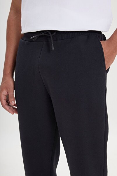 AC&Co / Altınyıldız Classics Men's Black Standard Fit Regular Cut 3 Thread Fleece Cotton Comfortable Sweatpants