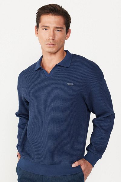 AC&Co / Altınyıldız Classics Férfi sötétkék laza szabású, bő szabású polo-nyakú jacquard pulóver