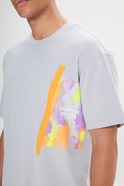 AC&Co / Altınyıldız Classics Ανδρικό μπλουζάκι σε γκρι φαρδιά χαλαρή εφαρμογή 100% βαμβακερό και απαλή υφή με στάμπα με λαιμόκοψη